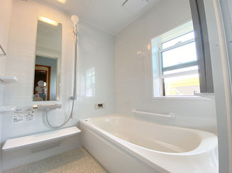 バスルームリフォーム 身体に負担の少ない浴室とお掃除しやすいトイレ